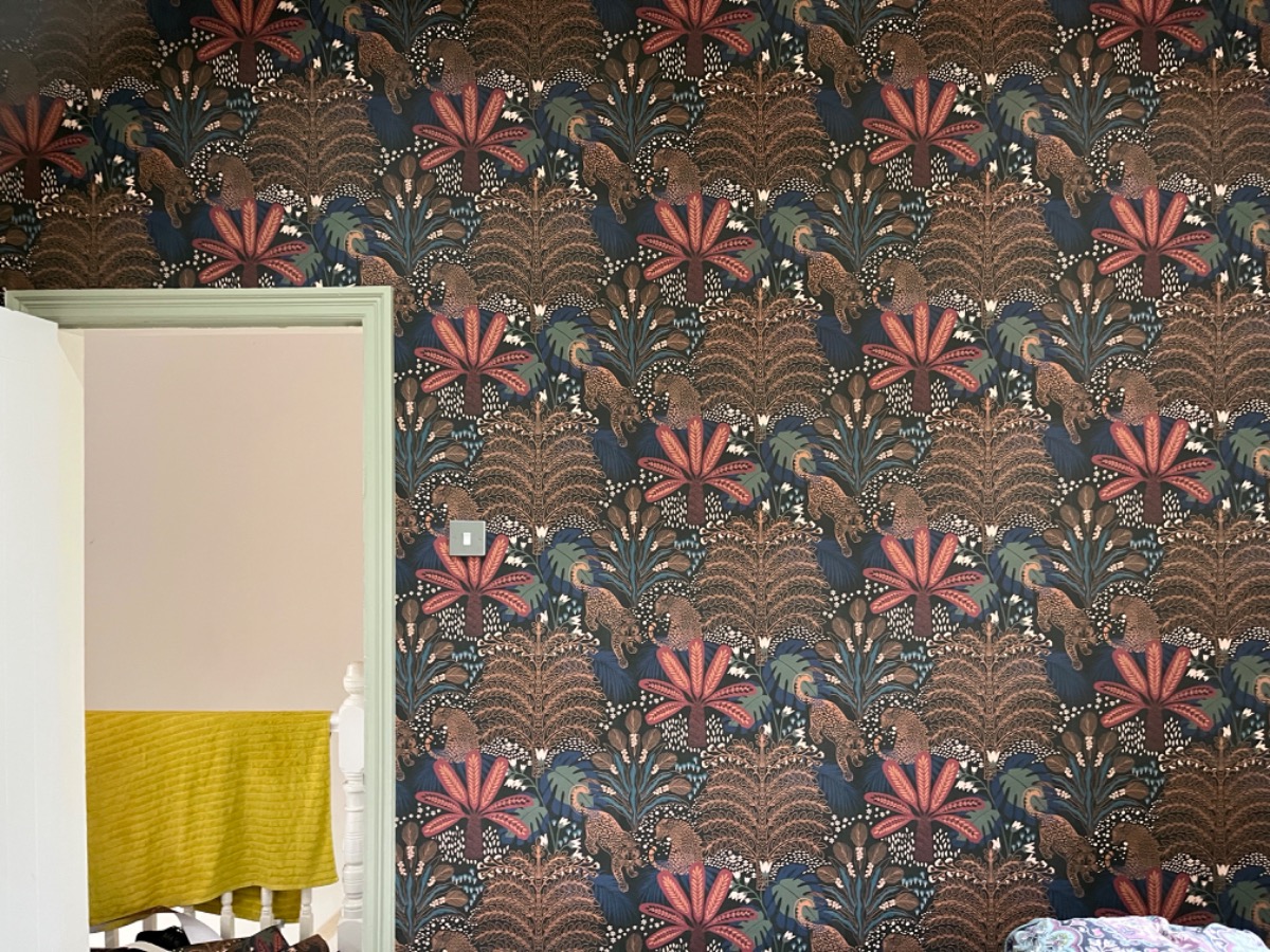 Painter and Decorator: Image 1